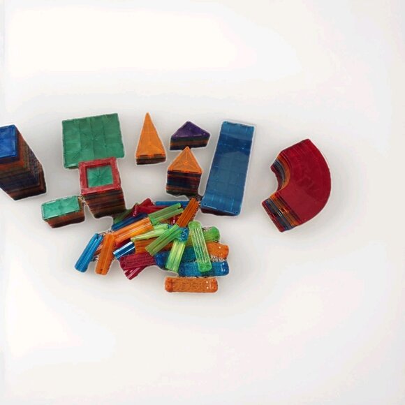 Magna-Tiles 04300 Clear Colors 100-Piece Set Magnetic Blocks Toys Stem Learning - Picture 1 of 11